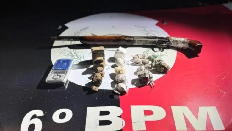 Leia mais sobre o artigo Homem é preso com arma e drogas após fugir de blitz e atirar contra policiais, em Triunfo