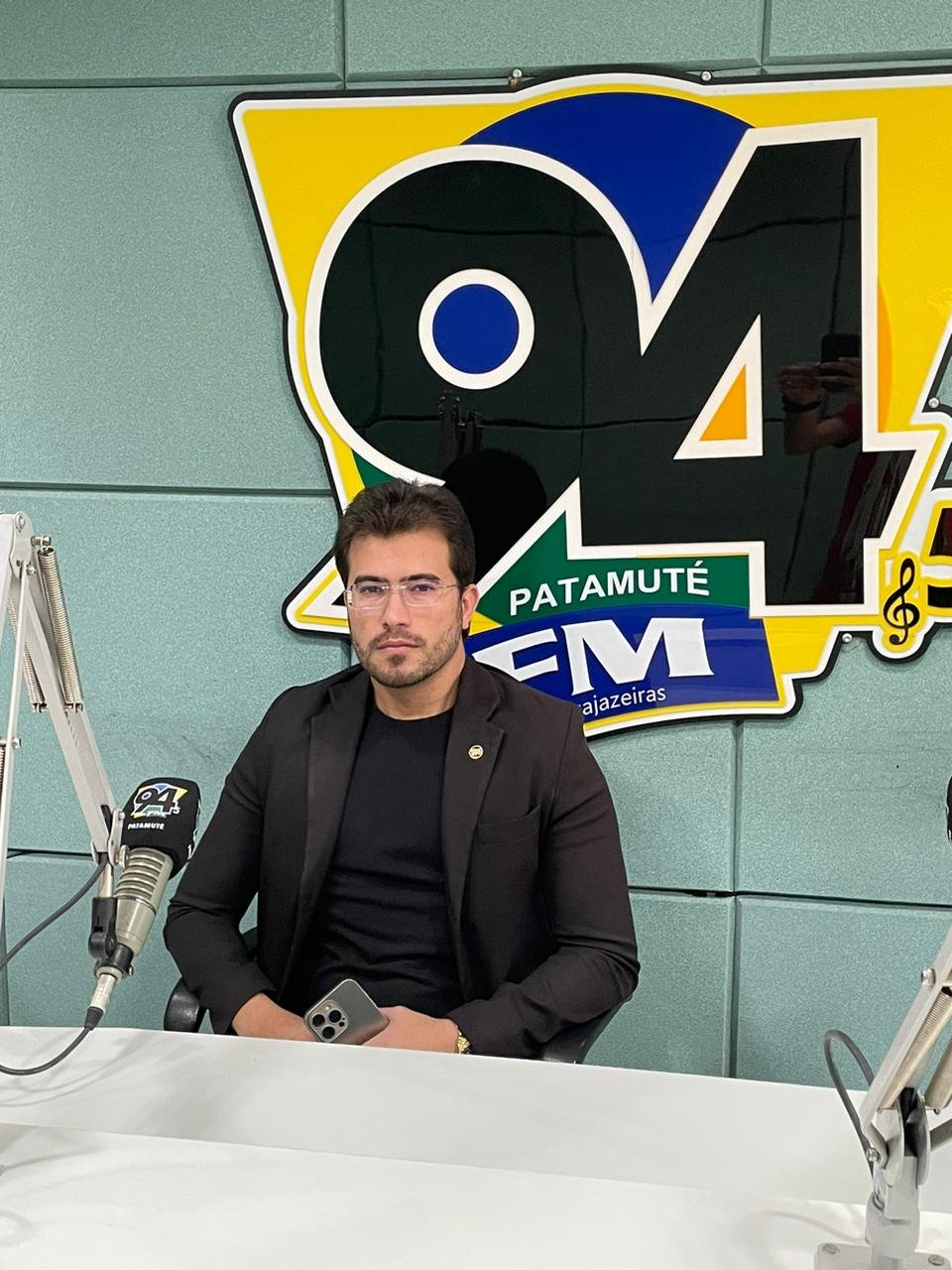 Leia mais sobre o artigo Coordenador do PROCON estadual de Cajazeiras, Livio Abreu, presta entrevista à Patamuté FM e fala sobre o trabalho do órgão