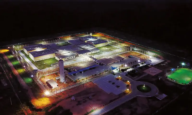 Leia mais sobre o artigo Governo lança licitação para reforçar segurança externa da penitenciária de Mossoró