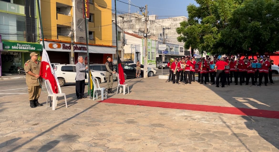 Leia mais sobre o artigo VÍDEO: Cajazeiras celebra 161 anos de Emancipação Política; população prestigia tradicional Desfile Cívico