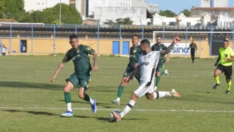 Leia mais sobre o artigo Treze vence Altos do Piauí fora de casa e se aproxima das quartas da Série D