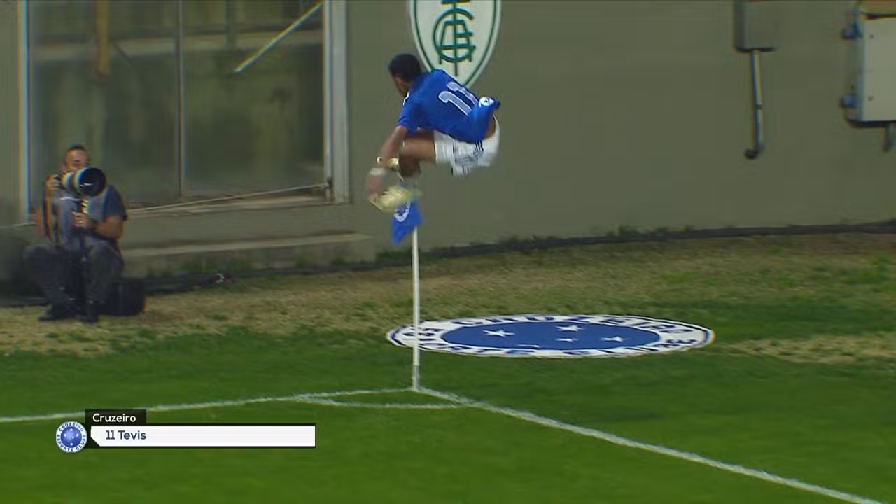 Leia mais sobre o artigo SUL-AMERICANA: Cruzeiro segura empate com o Libertad e avança à semifinal