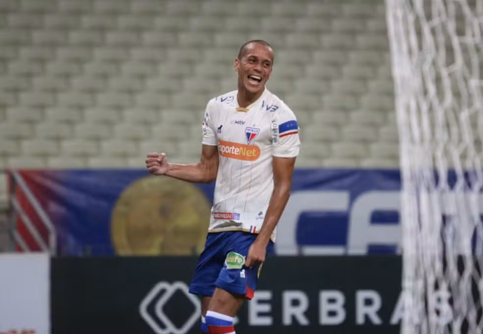 Leia mais sobre o artigo Nacional de Patos confirma a contratação do volante Derley, ex-Fortaleza e Inter, para a disputa do Campeonato Paraibano de 2025