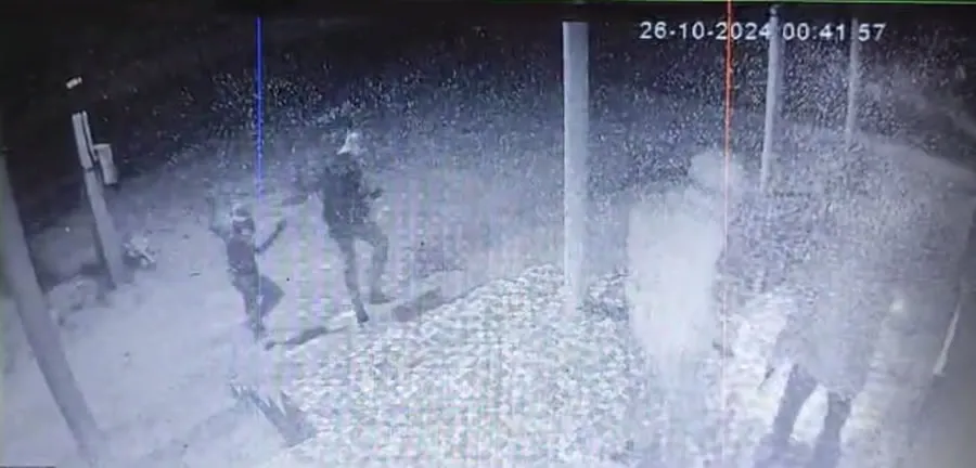 Leia mais sobre o artigo Grupo armado tenta invadir casa de idoso na zona rural de São José de Piranhas