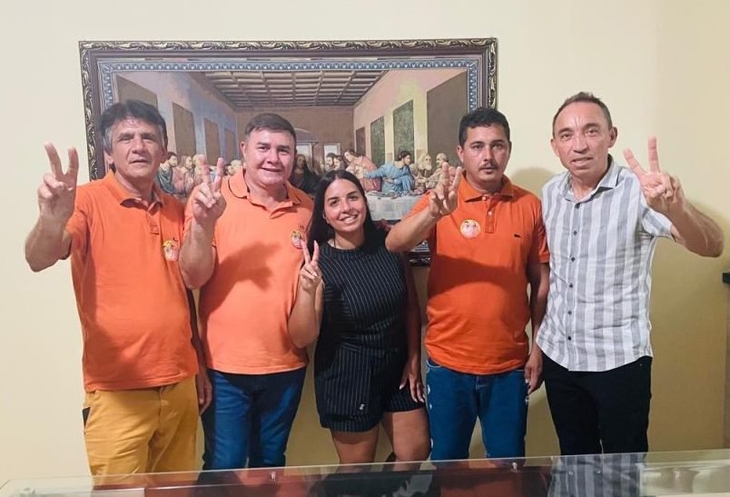 Leia mais sobre o artigo Vereadores de Carrapateira se encontram e estabelecem Mesas Diretoras para os dois biênios subsequentes