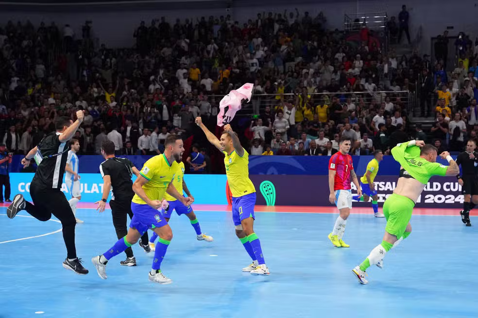 Leia mais sobre o artigo O hexa veio! Brasil vence Argentina e leva o título da Copa do Mundo de Futsal