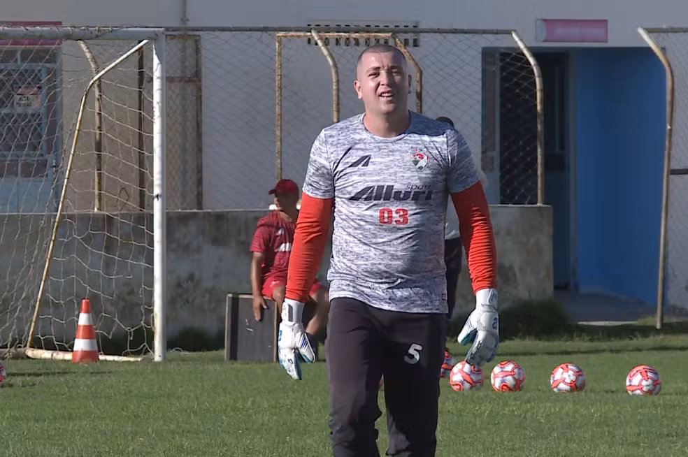 Leia mais sobre o artigo Nacional de Patos anuncia Gideão para defender o gol do time na temporada 2025