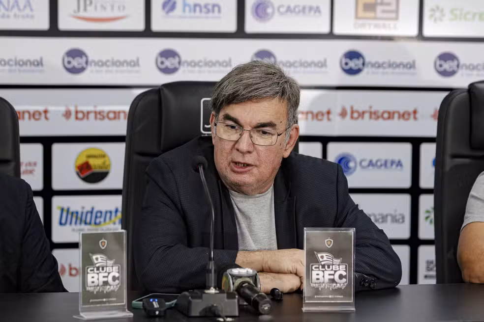 Leia mais sobre o artigo Roberto Burity e Pedro Magazine registram chapa para reeleição no Botafogo-PB