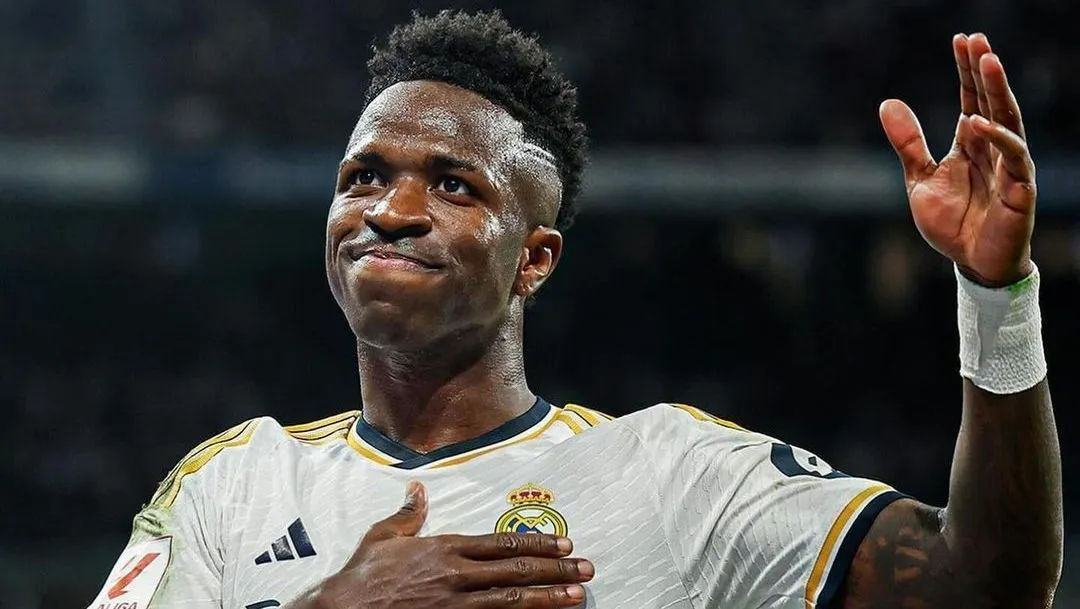 Leia mais sobre o artigo Vini Jr. se torna jogador mais valioso da história do futebol