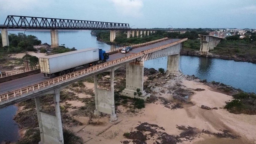 Leia mais sobre o artigo Queda de ponte entre Maranhão e Tocantins deixa dois mortos e oito desaparecidos