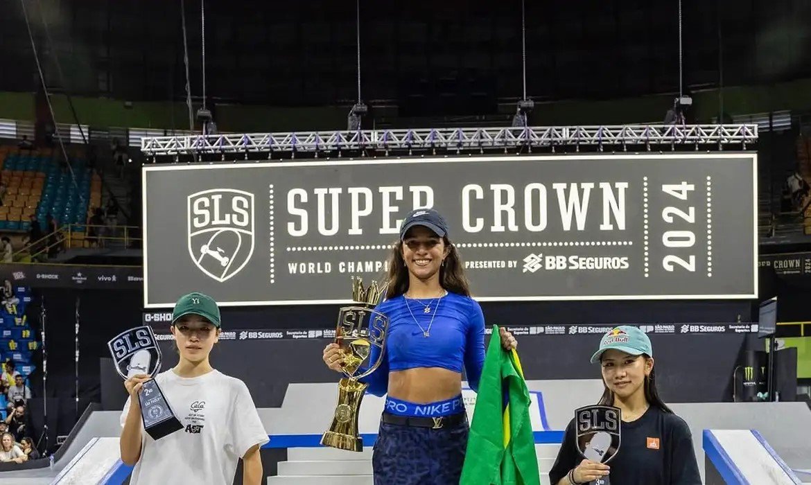 Leia mais sobre o artigo Rayssa Leal vence no fim e se torna tricampeã mundial de skate street