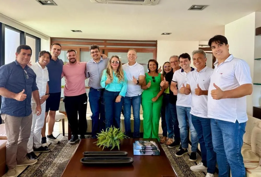 Leia mais sobre o artigo Reunião do PP em casa de Aguinaldo Ribeiro define rumos políticos para as eleições de 2026
