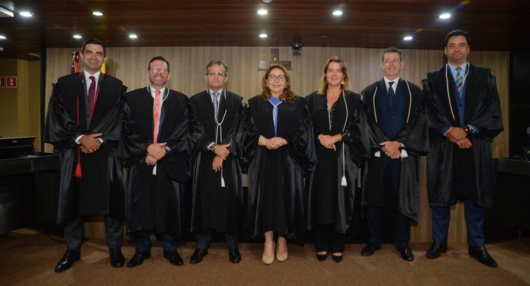 Leia mais sobre o artigo Desembargadora Agamenilde Dias se despede da Corte Eleitoral