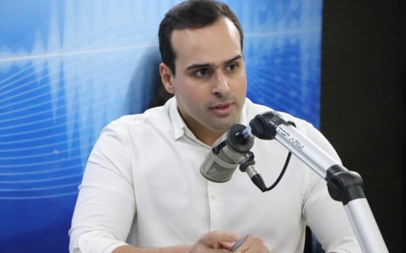 Leia mais sobre o artigo Lucas Ribeiro adota cautela sobre 2026 e diz que foco está na gestão com João Azevêdo: “2026 não dialoga com a população agora”