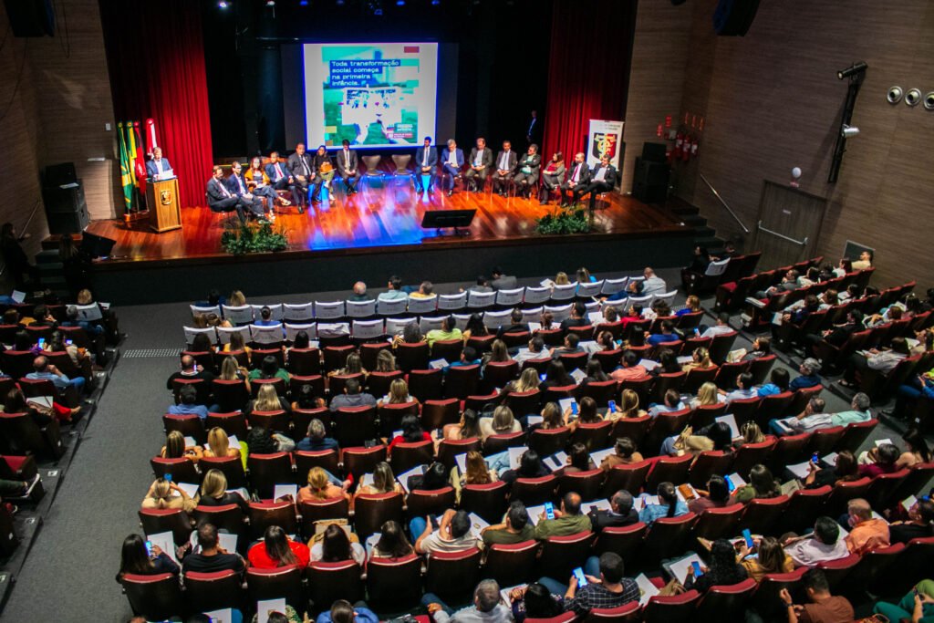Leia mais sobre o artigo TCE-PB realiza Encontro da Primeira Infância com adesão de 70 prefeitos ao Pacto e mais de 800 participantes