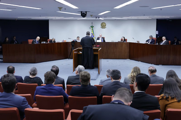Leia mais sobre o artigo Defesas de Bolsonaro e aliados questionam provas, conduta de Moraes e delação de Cid