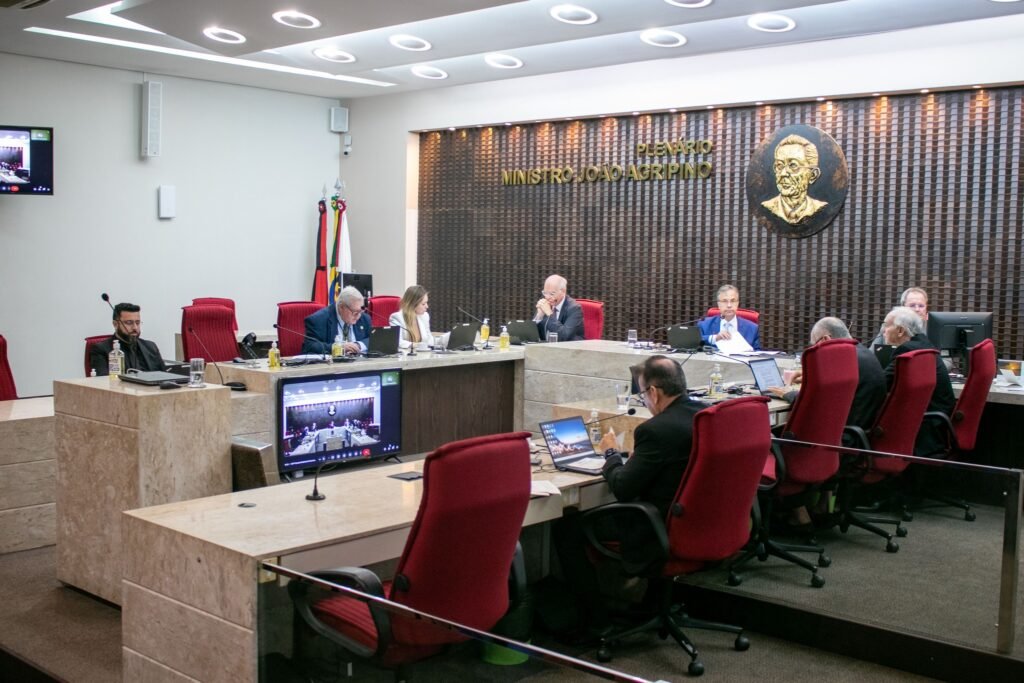 Leia mais sobre o artigo Tribunal de Contas/PB aprova contas de oito prefeituras e emite parecer contrário às do município de Pitimbu