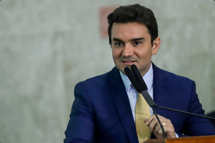 Leia mais sobre o artigo União marca reunião para decidir sobre expulsão de Sabino Sabino, ministro do Turismo