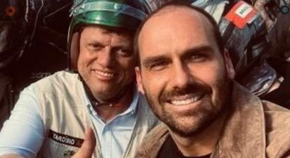 Leia mais sobre o artigo Eduardo Bolsonaro admite apoiar Tarcísio, mas mantém críticas