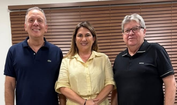 Leia mais sobre o artigo Prefeita Corrinha confirma apoio a João Azevêdo