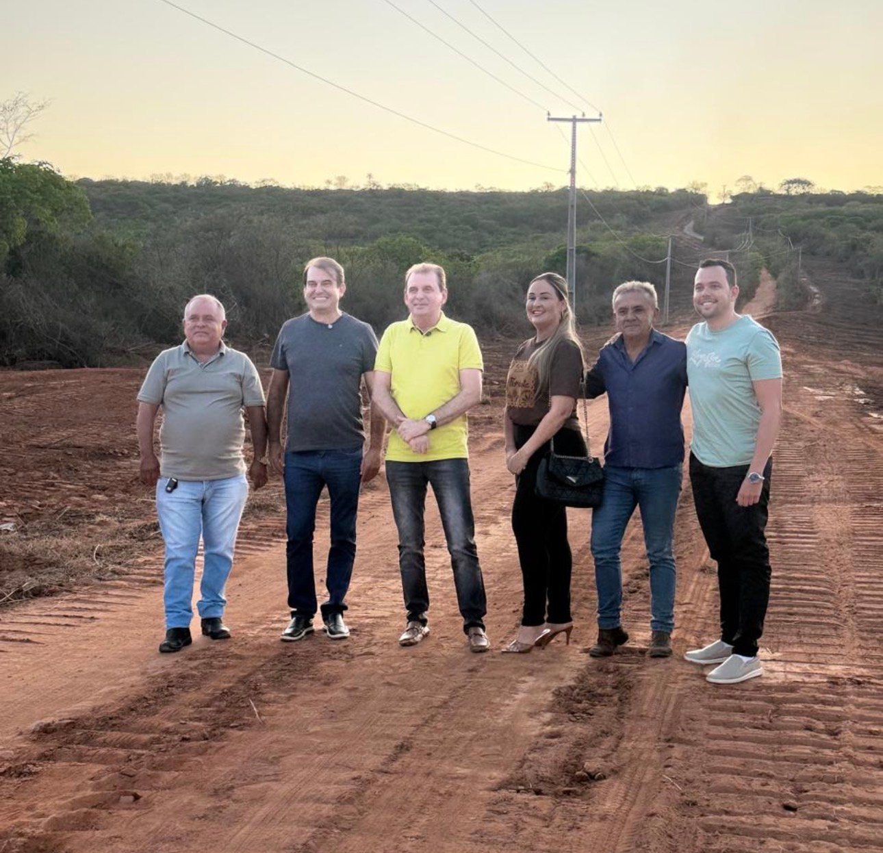 Leia mais sobre o artigo Deputado Chico Mendes e prefeito Bal Lins vistoriam obras da estrada da Serra do Vital em São José de Piranhas