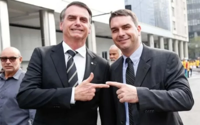 Leia mais sobre o artigo Bolsonaro diz que Flávio será seu candidato à Presidência da República