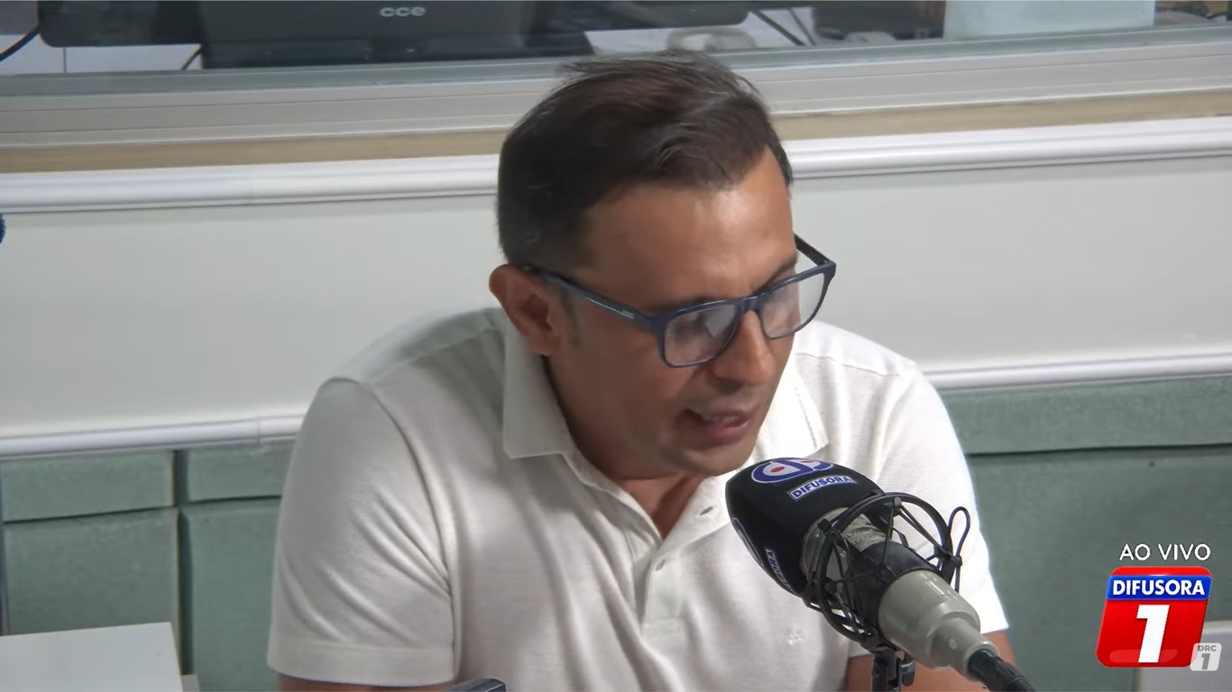 Leia mais sobre o artigo Superintendente do SCTRANS anuncia retomada do monitoramento eletrônico e início das notificações no trânsito de Cajazeiras; ouça