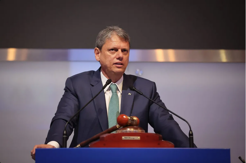 Leia mais sobre o artigo PP avalia deixar Tarcísio e lançar candidato próprio ao governo de SP