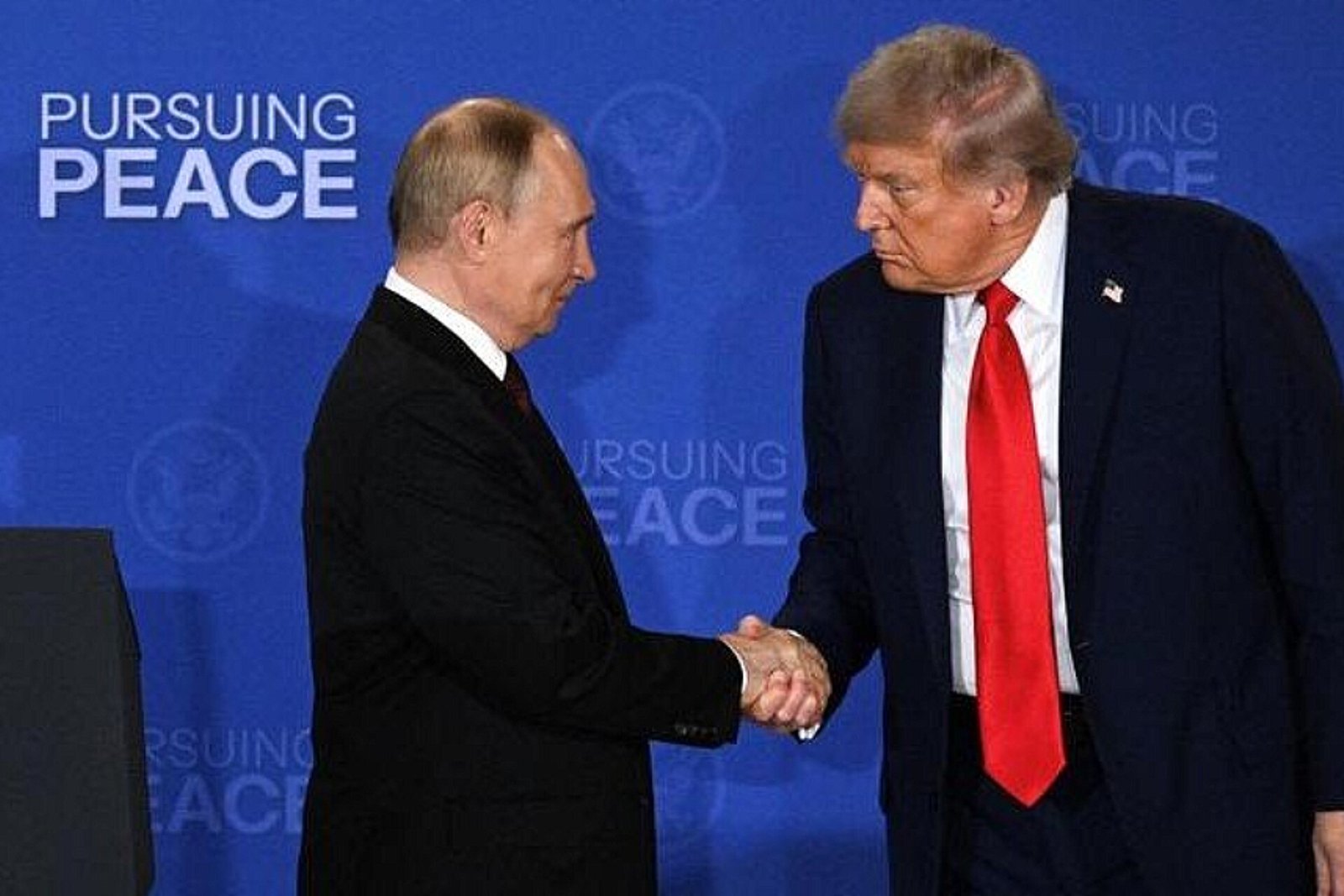 Leia mais sobre o artigo Trump anuncia cessar-fogo de três dias entre Rússia e Ucrânia