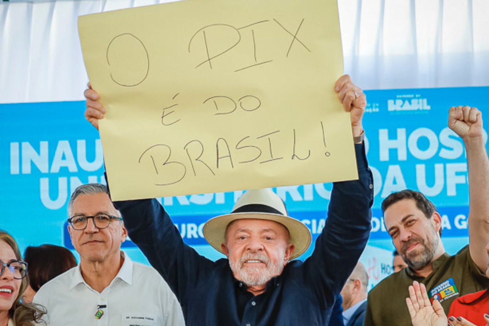 Leia mais sobre o artigo Lula chama filhos de Bolsonaro de “traidores da pátria” após proposta de tarifa dos Estados Unidos